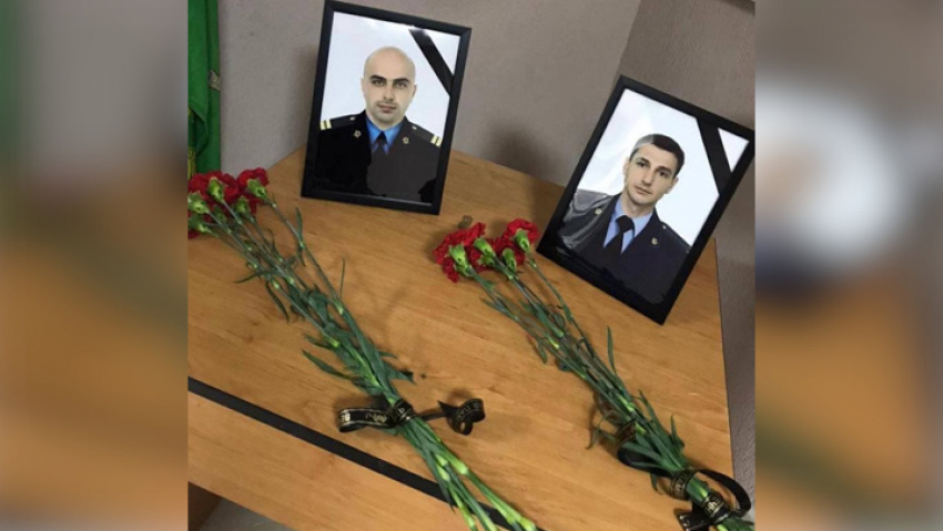 "Люди простились с героями": в Сочи прошли похороны убитых приставов