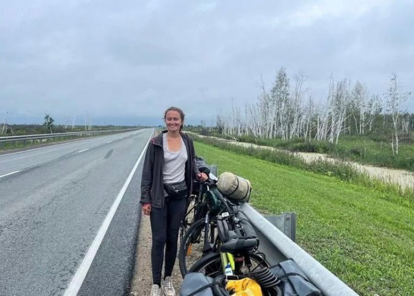 Путешественница отправилась из Владивостока в Сочи на велосипеде